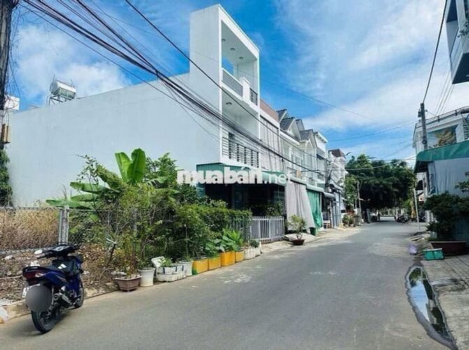 Căn nhà 930 triệu SHR ngay mặt tiền Nguyễn Thị Sáu, Hóc Môn