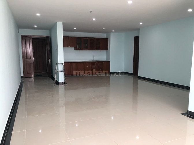 Bán căn hộ 2PN, chung cư Giai Việt 105m2, giá 5,5 tỷ Lh 0908155955
