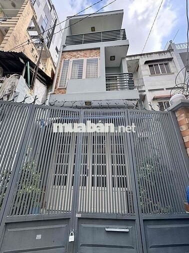 Nhà 52m2, 3 tầng đúc 3PN, hẻm xe hơi, Quận 1 Trần Quang Khải, gần mt