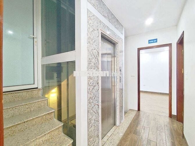 Cho thuê văn phòng 70m²x3T có thang máy tại Triều Khúc