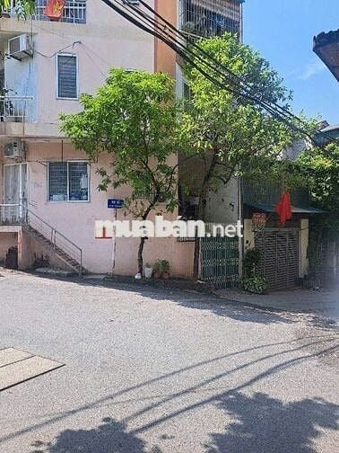 BÁN ĐẤT PHÂN LÔ VỈA HÈ - NGUYỄN KHOÁI ( TRONG ĐÊ )