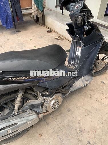Xe máy Suzuki Hayate màu đen