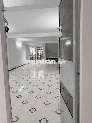Căn hộ chung cư 58m2 - Chung cư C2 Phường 6