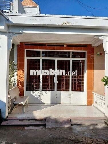 Căn nhà nở hậu đẹp 212m2 ngay trung tâm 835 triệu thương lượng