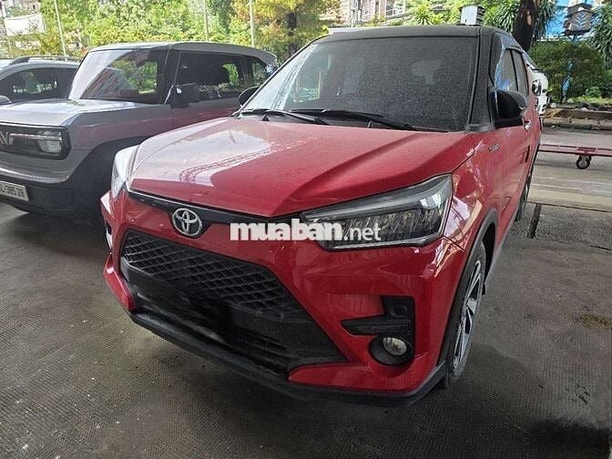 Raize Đỏ Nóc Đen 1.0 Turbo - 7000 km