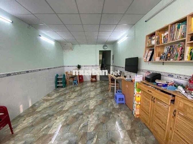 NHÀ 2 TẦNG 76.6m2, XE HƠI ĐẬU CỬA, GẦN MẶT TIỀN