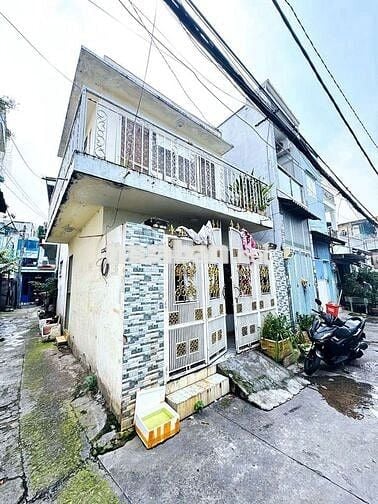 Nhà thuê Lý Thánh Tông. Quận Tân Phú (1pn,2wc). Dtsd 64m2