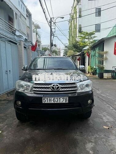 Toyota Fortuner 2009 tự động