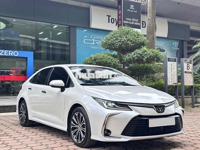 Toyota Hà Đông bán Altis 2022 1.8V - 1v6km