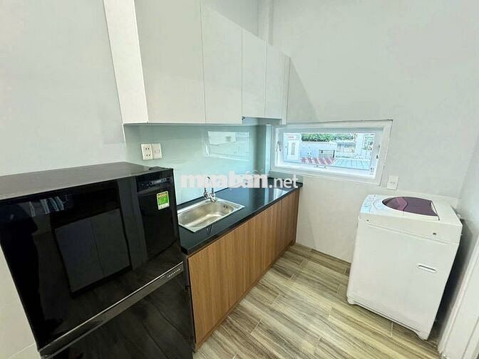 Trống sẵn căn hộ Studio mới, ban công  ngay trung tâm - gần ĐH Duy Tân