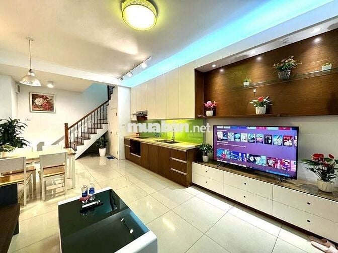 Bạn em cần bán nhà 5t,36m tại Cầu Am,Hà Đông,ngõ rộng,tiện ích chỉ 7t
