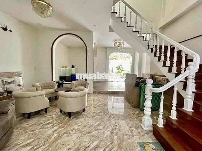 🏠 NHÀ NGANG HIẾM 8m- 1 TRỆT 2 LẦU + SÂN THƯỢNG – HOÀNG DIỆU 2, P. LINH
