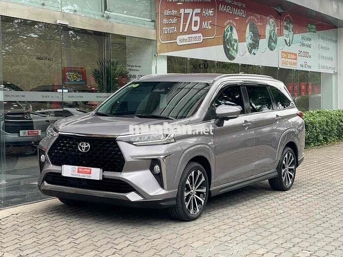 Toyota Veloz Cross 2022 CVT Top - nhập Indo