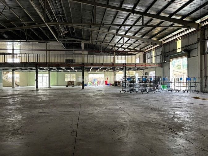 Bán gấp xưởng 4.000m2 trong khuôn viên 7.700m²2, KCN Hải Sơn, Tây Ninh