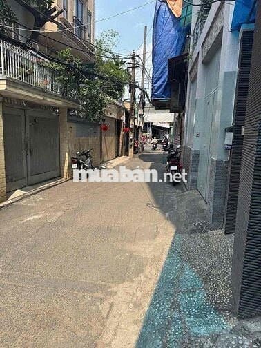 NHÀ MỚI ĐẸP - XE HƠI VÀO NHÀ - 5PN KẾT CẤU HIỆN ĐẠI - TRỐNG SẴN