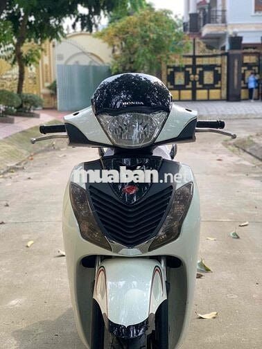 🌈Xe honda SH 2012 trắng  đen  mới len ken  90 %