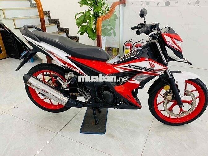 Thanh lý Sonic 150 xe đẹp máy zin êm. có trả góp