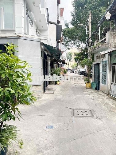 🏡 CHO THUÊ NHÀ NGUYÊN CĂN HẺM XE HƠI BẾN VÂN ĐỒN – Q4 🏡