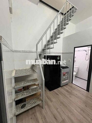 Nhà Nguyên Căn 1 Trệt 1 Lầu Có Bancol Gần RMIT Văn Hiến Tiện Q7 Q8