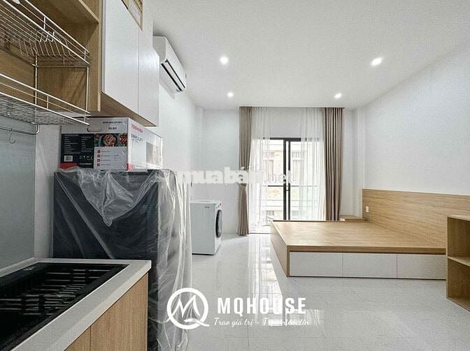 Căn Hộ Ban Công/Cửa Sổ Mới 100% 35m2_Gần Nowzone Quận 1
