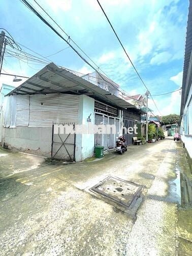 Nhà C4, TDT 147M2, 3PN rộng rãi, sổ vuông đẹp