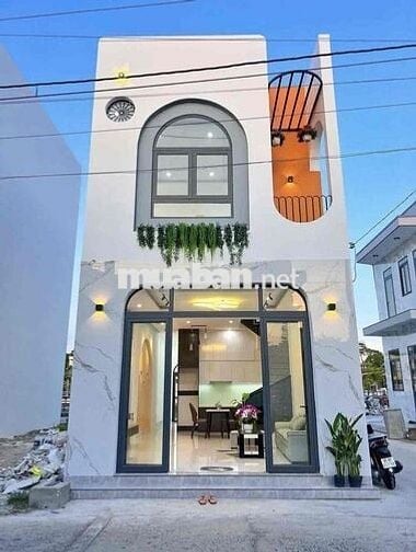 CON DẠI CÁI MANG CON CÔ MỸ BỂ NỢ CÔ CẦN BÁN GẤP