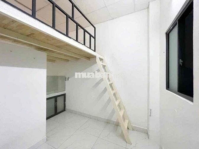 PHÒNG TRỌ CÓ GÁC gần LOTTE TÂN QUY QUẬN 7 - thang máy, máy giặt chung