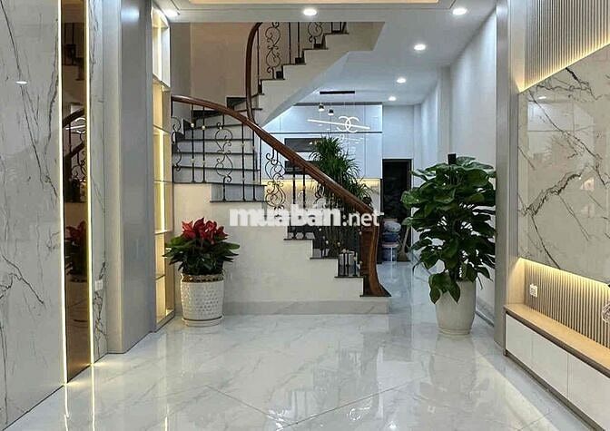 Bán nhà Cầu Diễn, Từ Liêm, Nhà hiện đại, Ô tô gần, Dân xây thoáng sáng