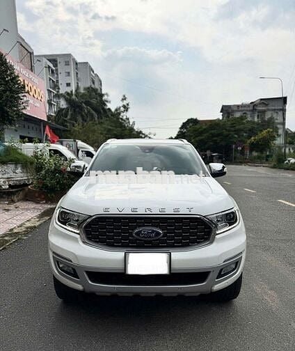 Ford Everest Titanium 2.0L 4x4 958tr siêu luớt
