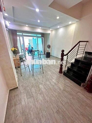 Nhà 3 lầu 4 x 16 Tân Cảng. P25 nhà mới 26 Triệu xe hơi đâu đỗ