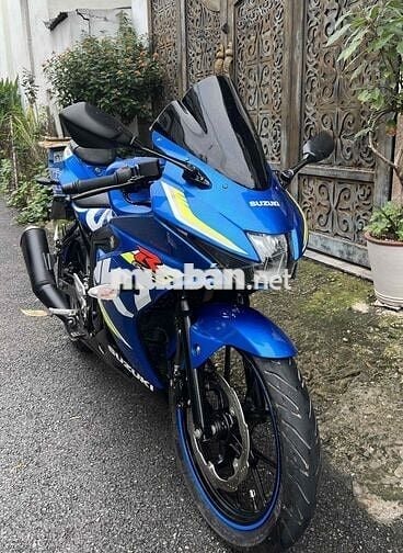 Suzuki moto GSX 150cc nguyên bản giấy tờ đầy đủ