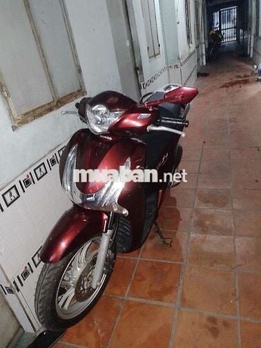 Xe máy Honda SH 150 màu đỏ đời 2014