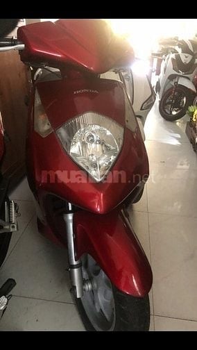 Nhà cần bán chiếc xe Dylan 150 nguyên rin