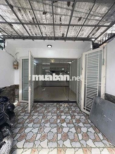 Cho thuê nhà mặt tiền Tam Đảo P15 Q10 4,5x25m 3T 32tr