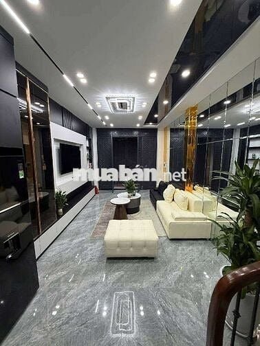 Bán nhà đẹp ở ngay cách ô tô 10m Phố Khương Trung Thanh Xuân