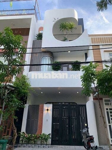 Nhà 3 Tầng Mặt Tiền Hòa Minh Gần Biển Nguyễn Tất Thành