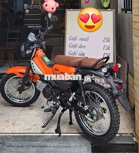 Xe máy Yamaha PG-1 màu cam đời 2024