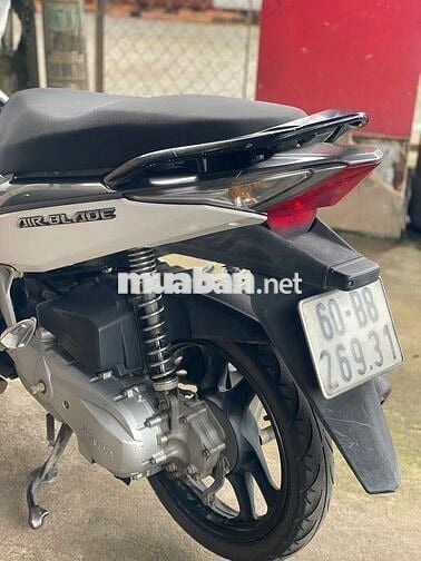 Xe máy Honda Air Blade 2011 màu trắng