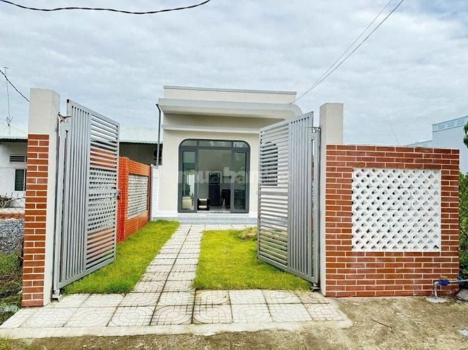 Nhà cấp 4 XD mới đã hoàn công, Tân Chánh