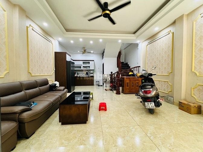 TRUNG TÂM CẦU GIẤY, ĐƯỜNG XUÂN THỦY: NHÀ ĐẸP Ở LUÔN, 20M RA ÔTÔ 