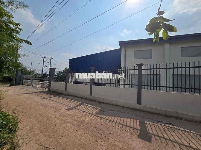nhà xưởng 8000m tân uyên bán 35tỷ