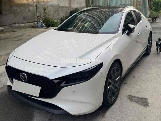 Mazda 3 2024 HB Sport Premium - 24000km