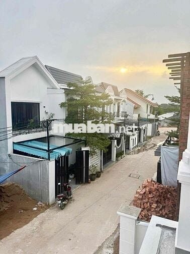 NHÀ MỚI Kiệt 82 Quảng Tế, Thuỷ Xuân - Khu dân cư cán bộ