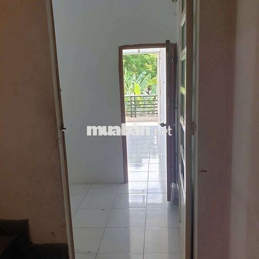 Phòng ngay Cá Sấu Hoa Cà, 35m2 có phòng ngủ riêng