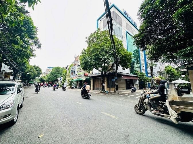 Hạ giá 10 tỷ bán GẤP tòa nhà Tân Bình 6 tầng - ngang gần 6m - HĐT 82tr
