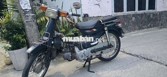 Xe máy Honda Cub 89 50cc màu xám đen