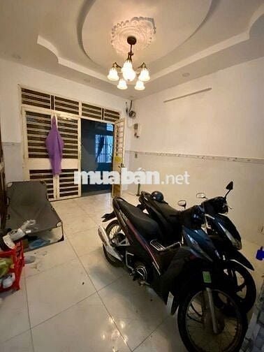 BÁN NHÀ 3 TẦNG, HẺM XE HƠI ĐỖ CỬA, DT (4X12)M2, GIÁ 4,75 TỶ CÒN TL