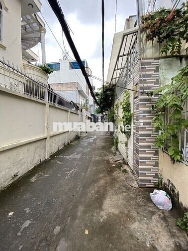 NGAY VINCOM NGUYỄN XÍ BÌNH THẠNH-LÔ GÓC ĐẸP - 3 TẦNG BTCT - 93 m² - 9T