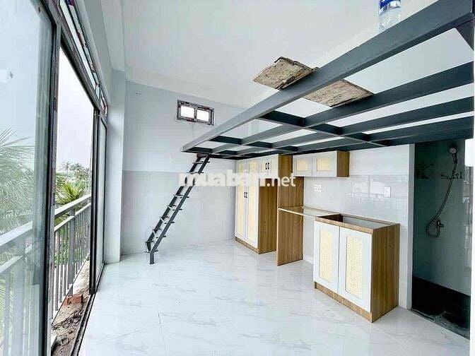 CHO THUÊ PHÒNG GÁC CAO BAN CÔNG - CỬA SỔ TRỜI ĐƯỜNG VƯỜN LÀI GẦN NTTU🏡