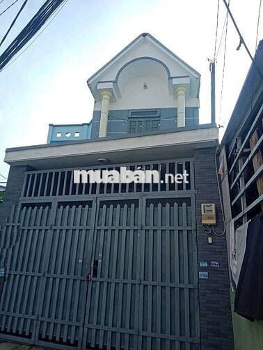 Nhà 3pn sân ô tô 4,5x20m có 3wc hẻm ô tô thông